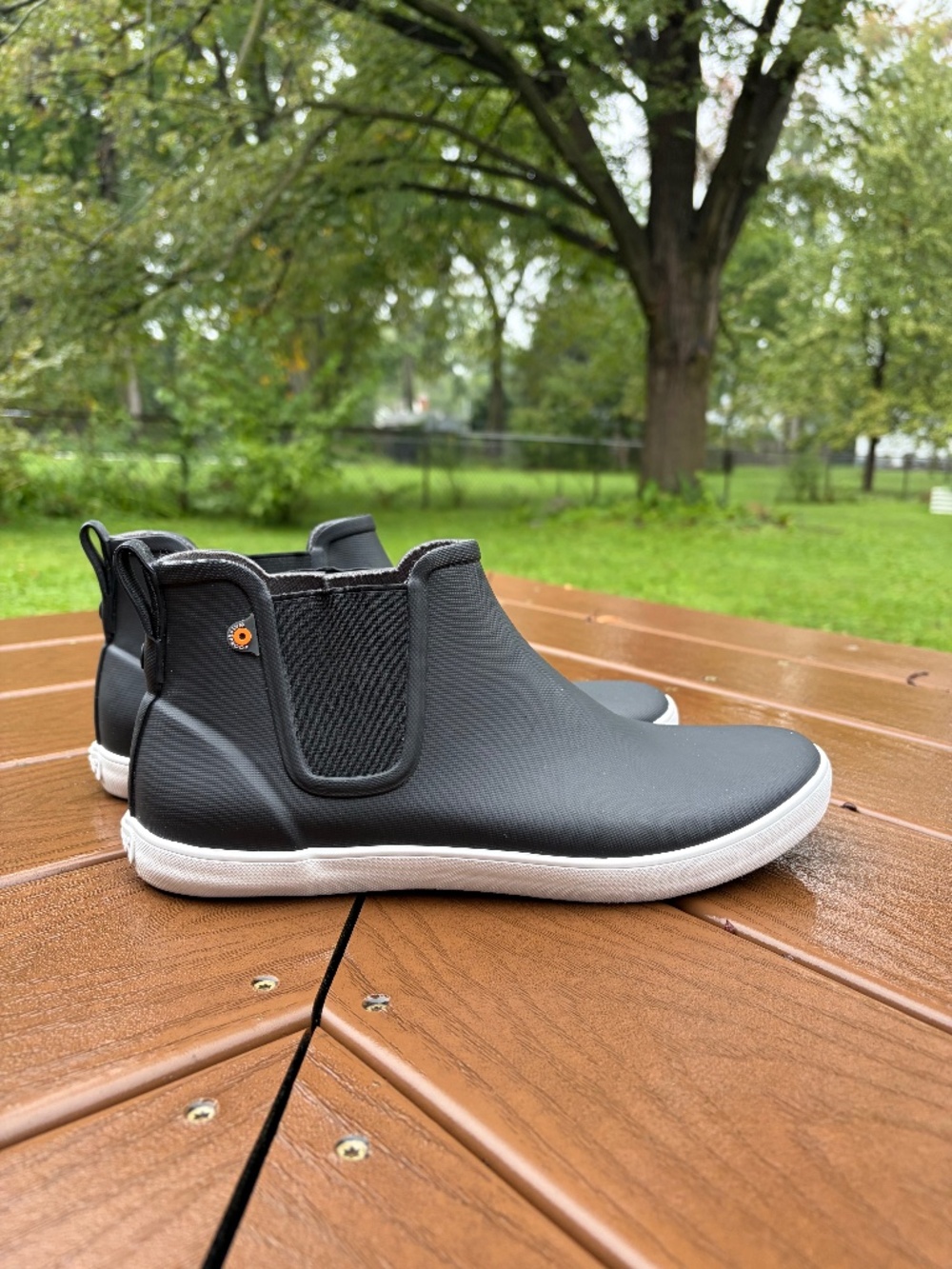 Women’s Bogs Kicker Chelsea Rain Garden Boots - 10
